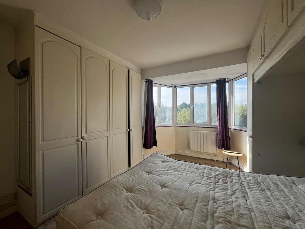 Property photo 3 of 23 Bedroom