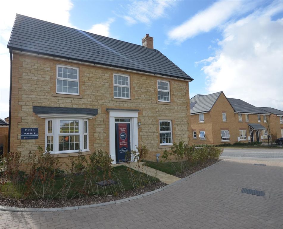 Property photo 1 of 11 Front