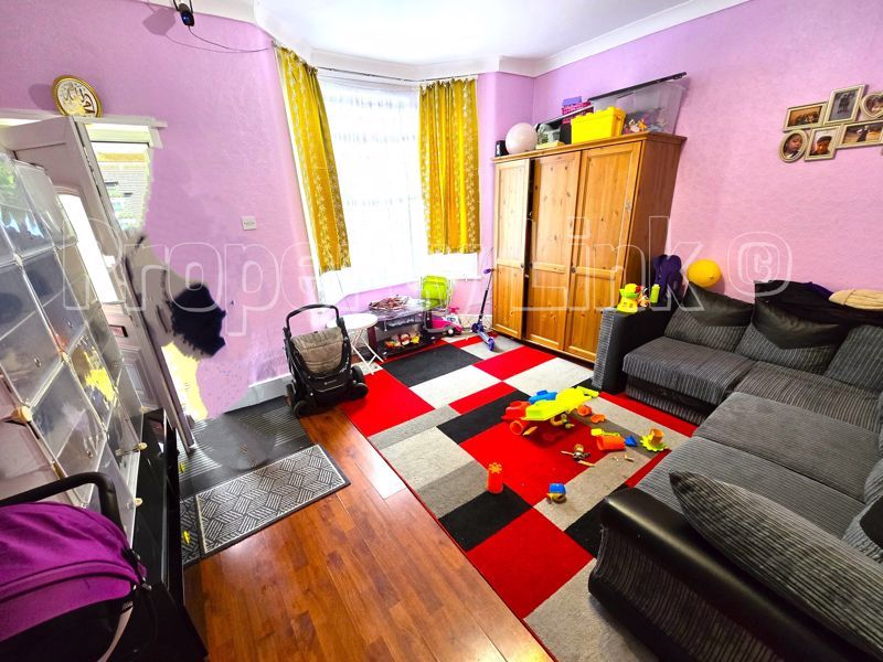 Property photo 3 of 16 Photo 2