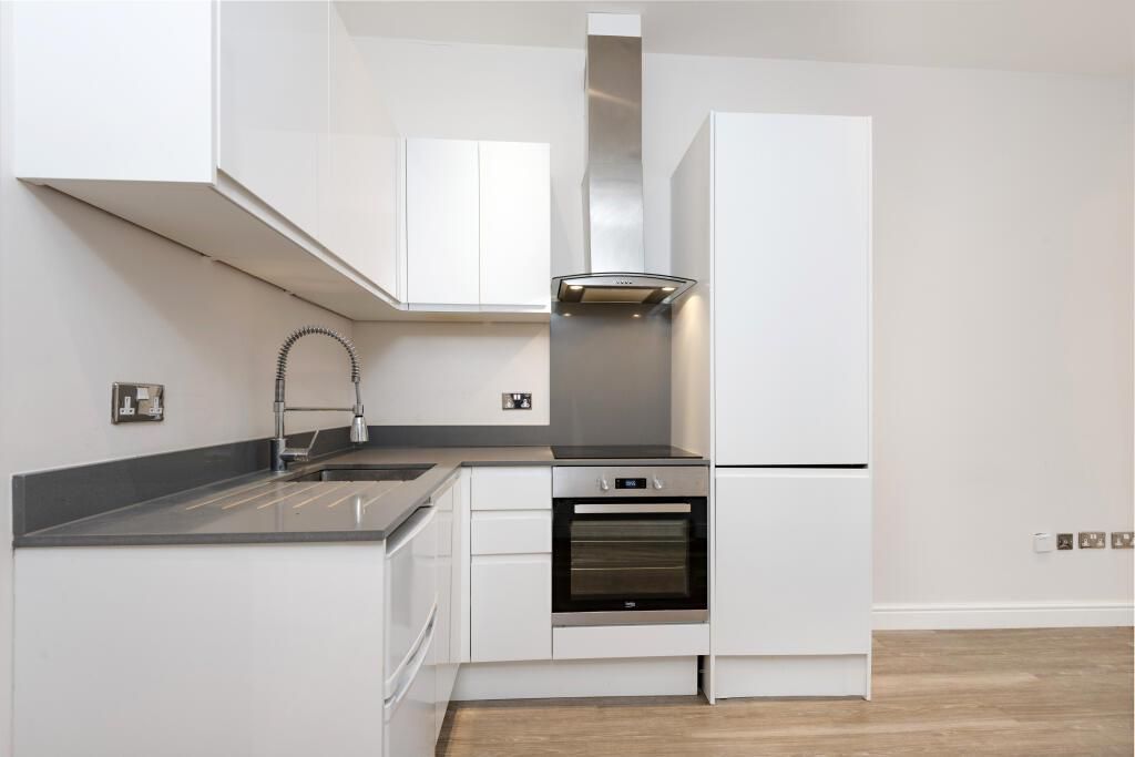 Property photo 3 of 8 3.Jpeg