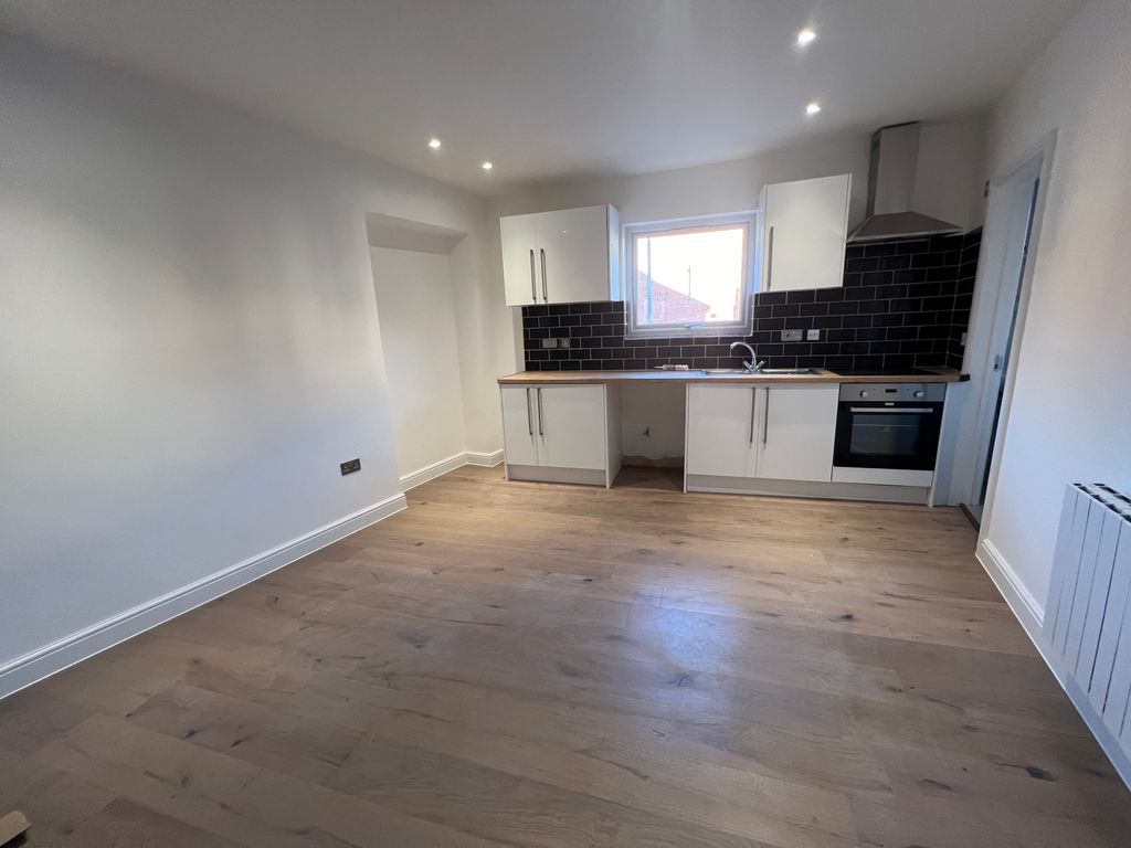 Property photo 1 of 3