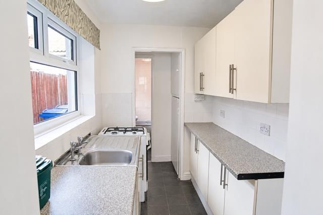 Property photo 3 of 17 13.Kitchen 11.Png