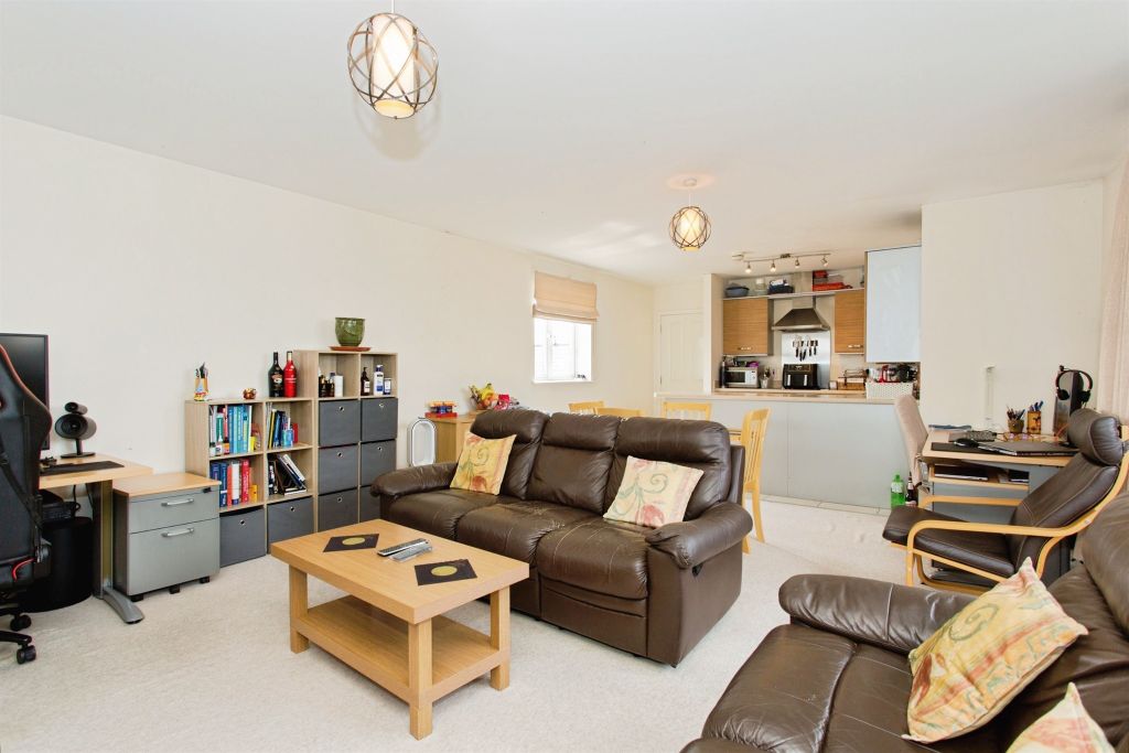 Property photo 3 of 12