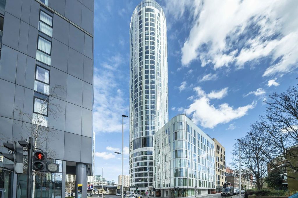 Property photo 1 of 6