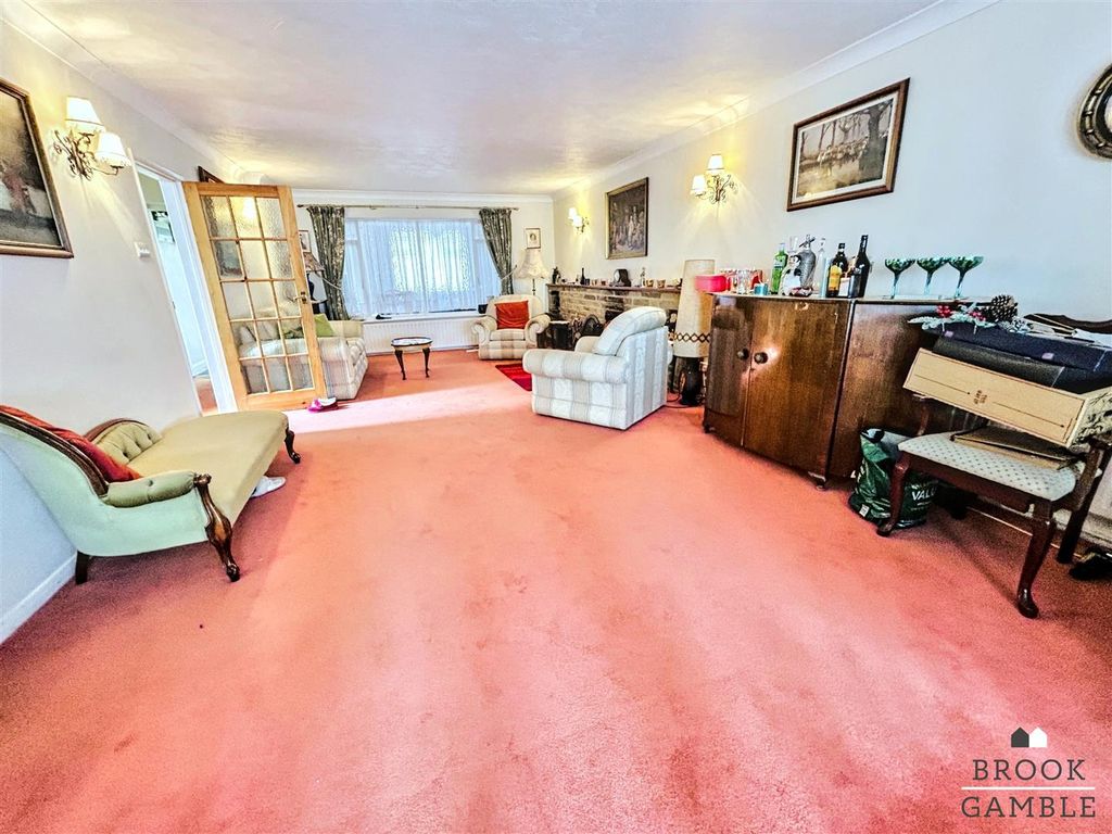 Property photo 2 of 15 01323 438506