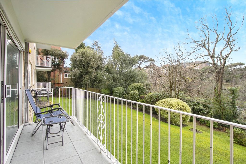 Property photo 2 of 15 Picture No. 02