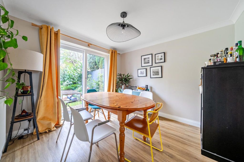 Property photo 3 of 19 1437849-12-69d7A50d1E6Be.Jpg