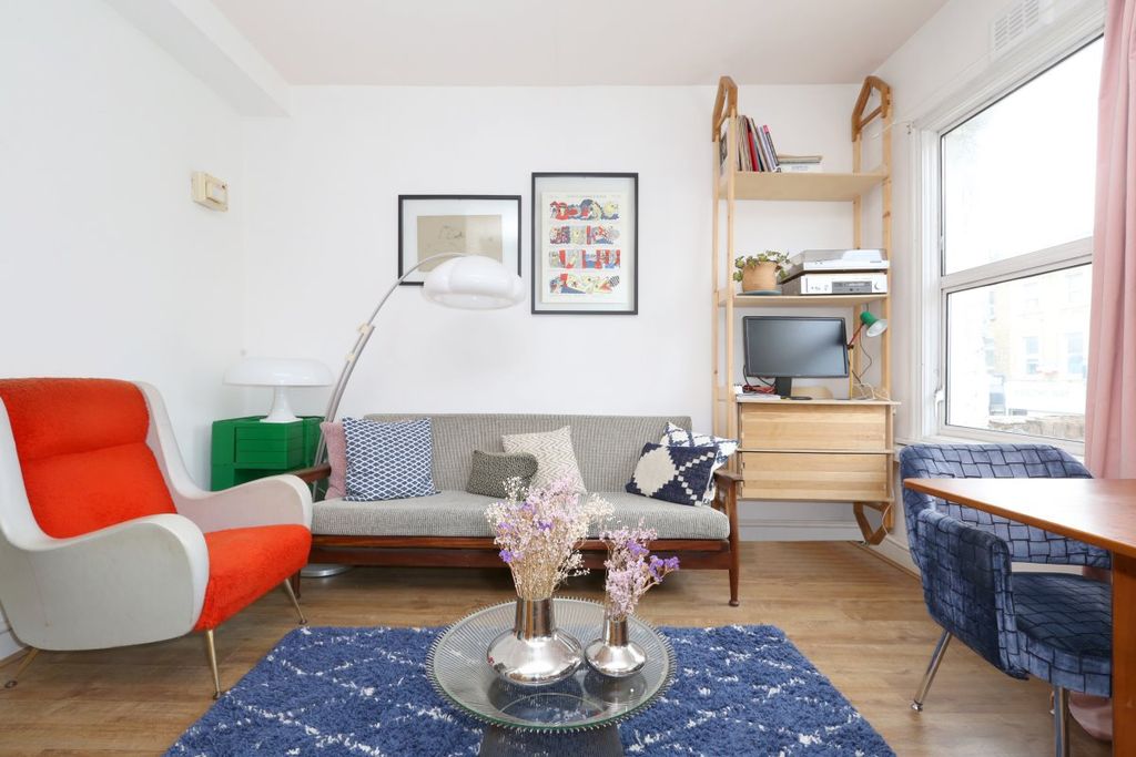 Property photo 3 of 8