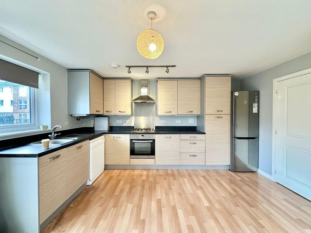 Property photo 2 of 14 9073Ad43-F058-4406-8B61-Dd4Ab8c769Fe.Jpg