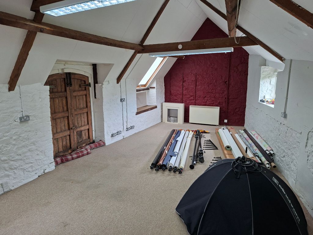 Property photo 2 of 3