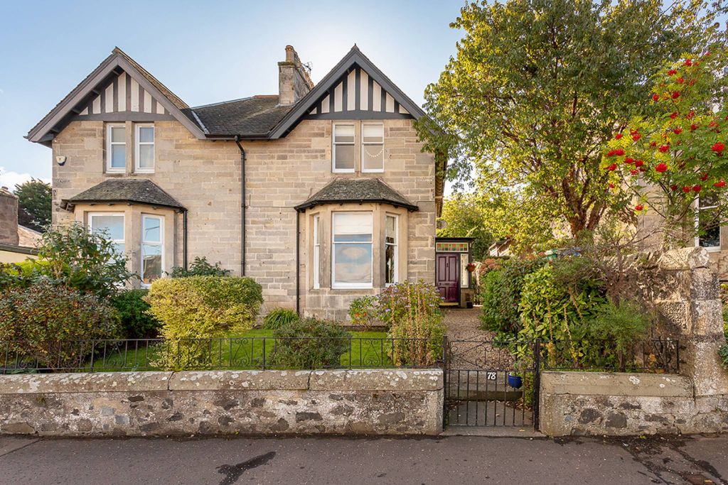 Property photo 1 of 28