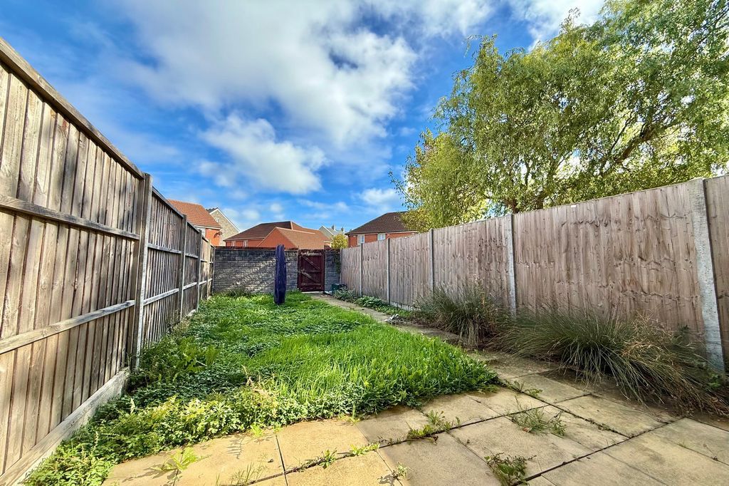 Property photo 2 of 19 Rear Garden