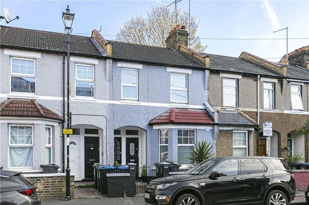 Property photo 1 of 18 Exterior