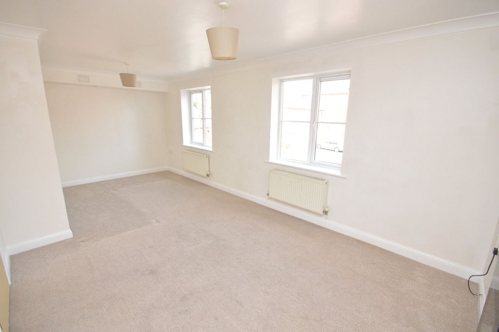 Property photo 2 of 9 Lounge/Diner