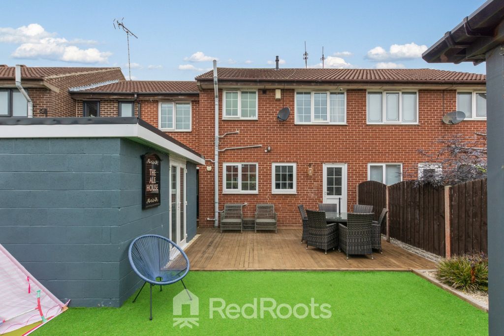 Property photo 2 of 25 4592464