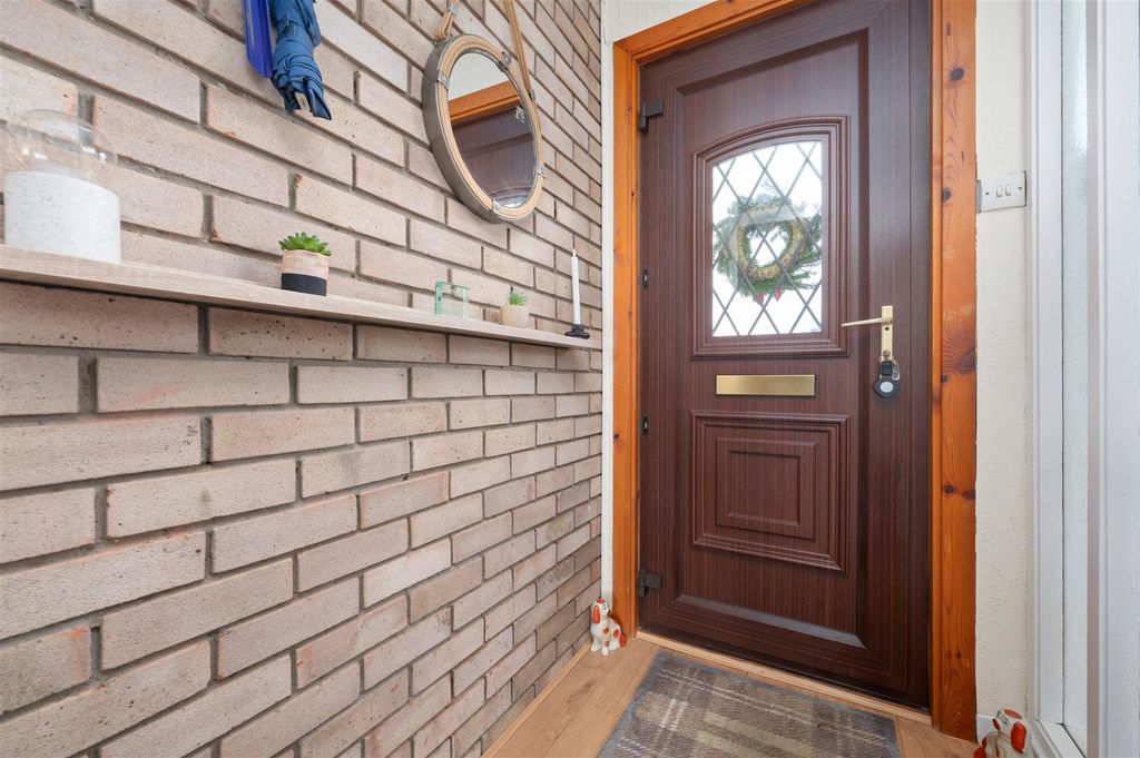 Property photo 3 of 32 70Mainstreet004.Jpg