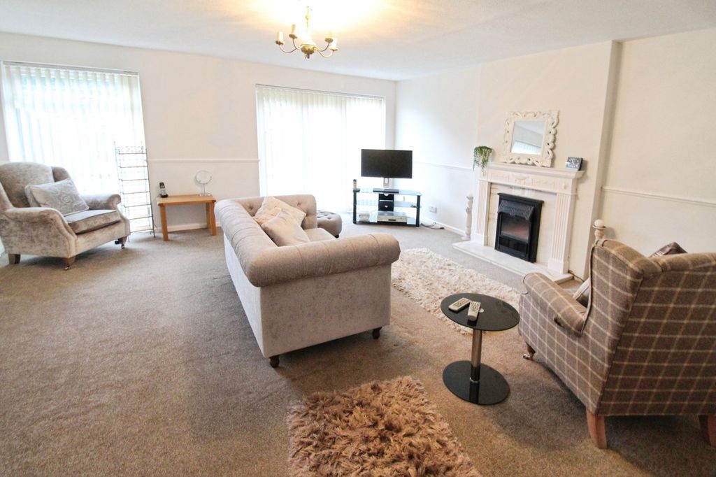 Property photo 2 of 8 Picture No. 03