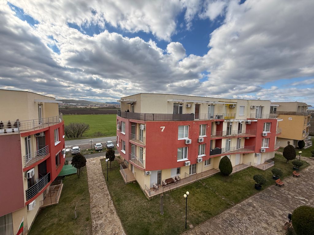 Property photo 1 of 8