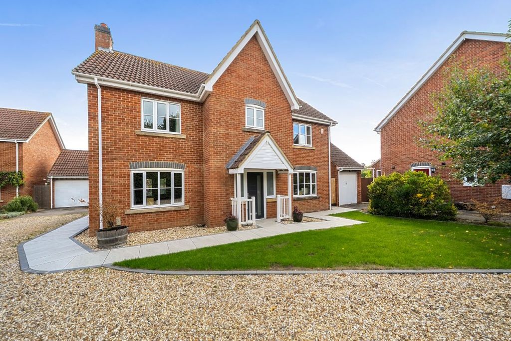 Property photo 1 of 22 15208268