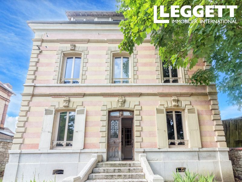 Property photo 1 of 10