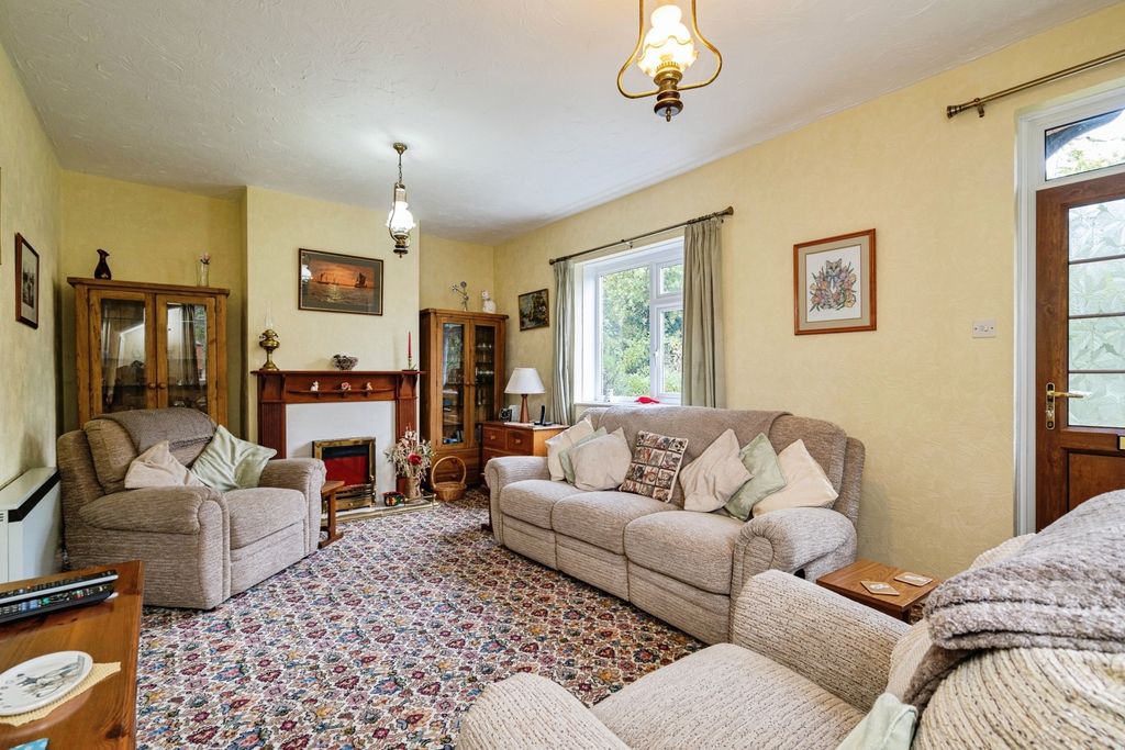 Property photo 2 of 18 Photo