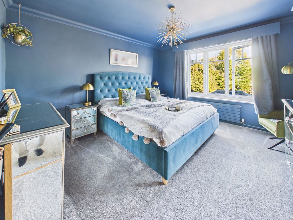 Property photo 3 of 42