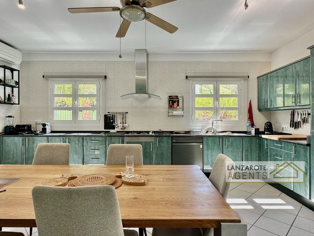 Property photo 3 of 48