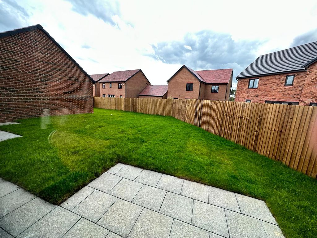 Additional image 12 of 4 bed property to rentStoney Wood Drive, Billingham TS22
