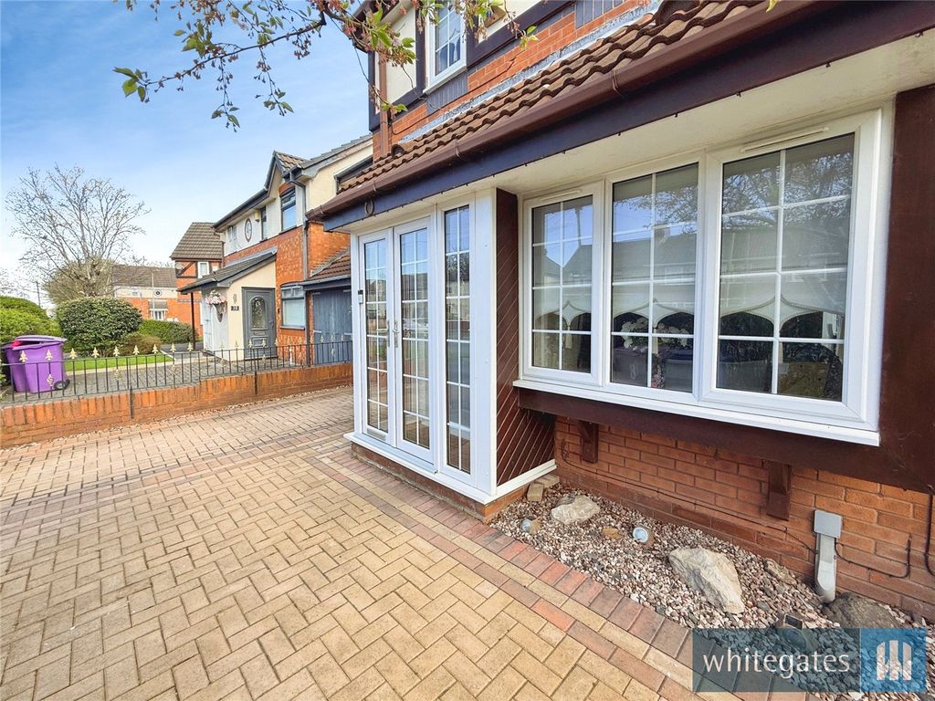 Property photo 2 of 31 Picture No. 18