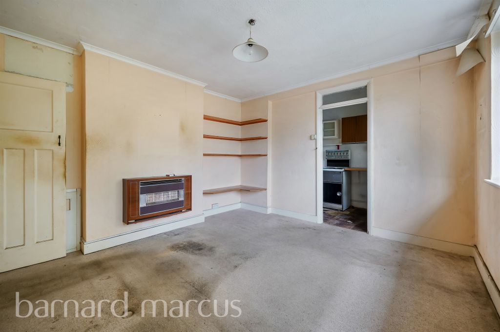 Property photo 3 of 11