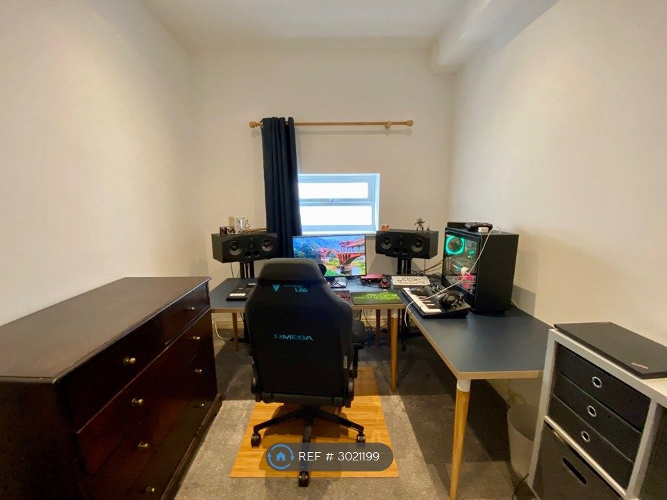 Property photo 3 of 5