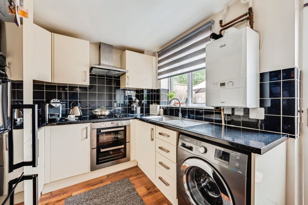 Property photo 2 of 13