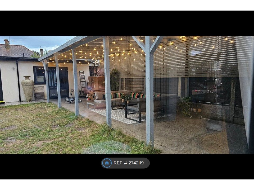 Property photo 3 of 5