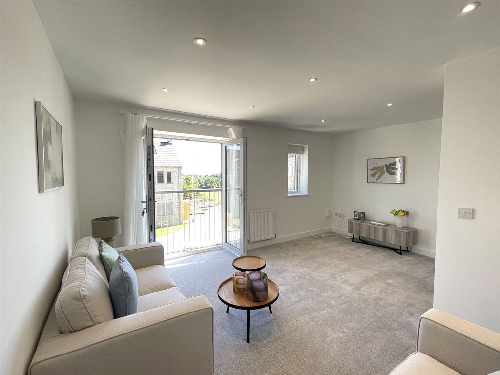 Property photo 3 of 10 Living Room