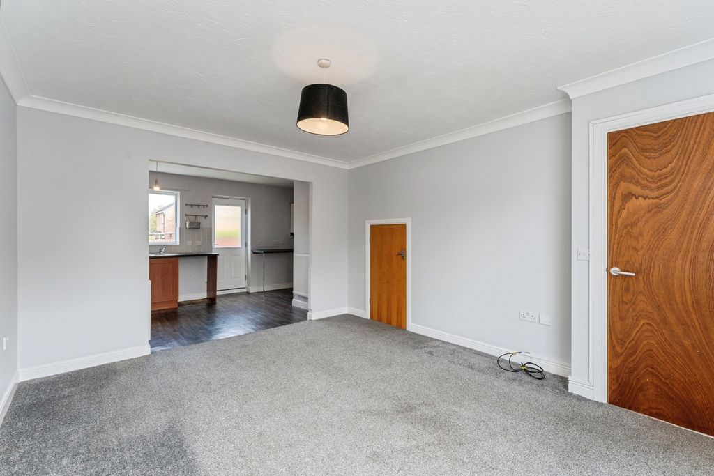 Property photo 2 of 19 Pbox-Img.Jpg