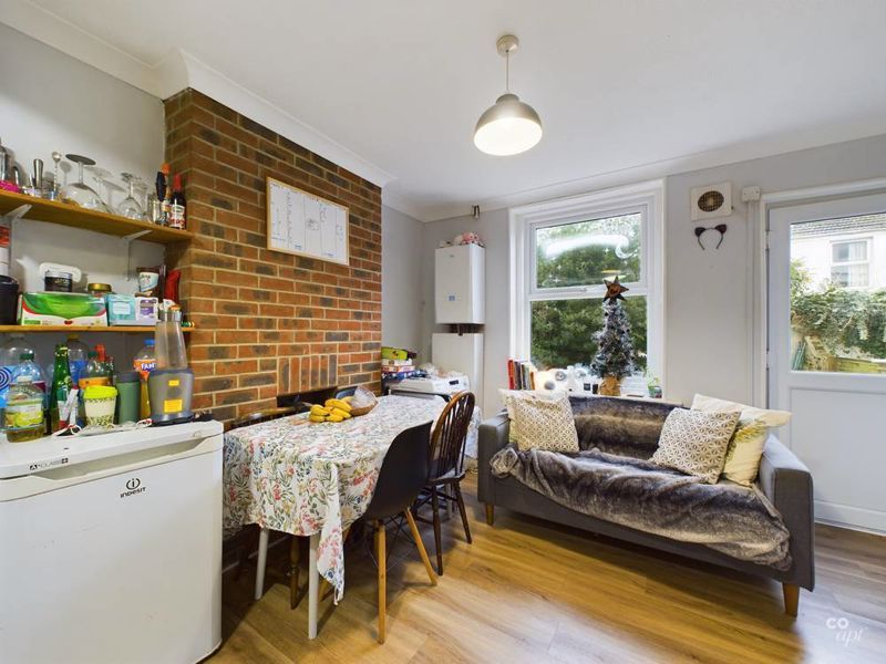 Property photo 1 of 10 Photo 13