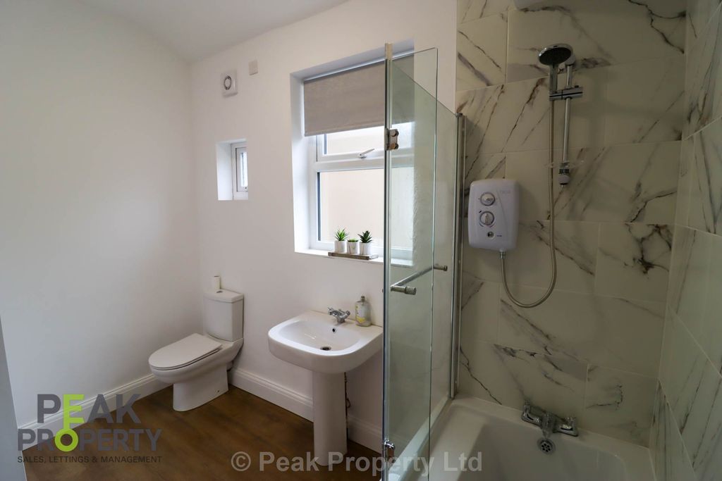 Property photo 3 of 24