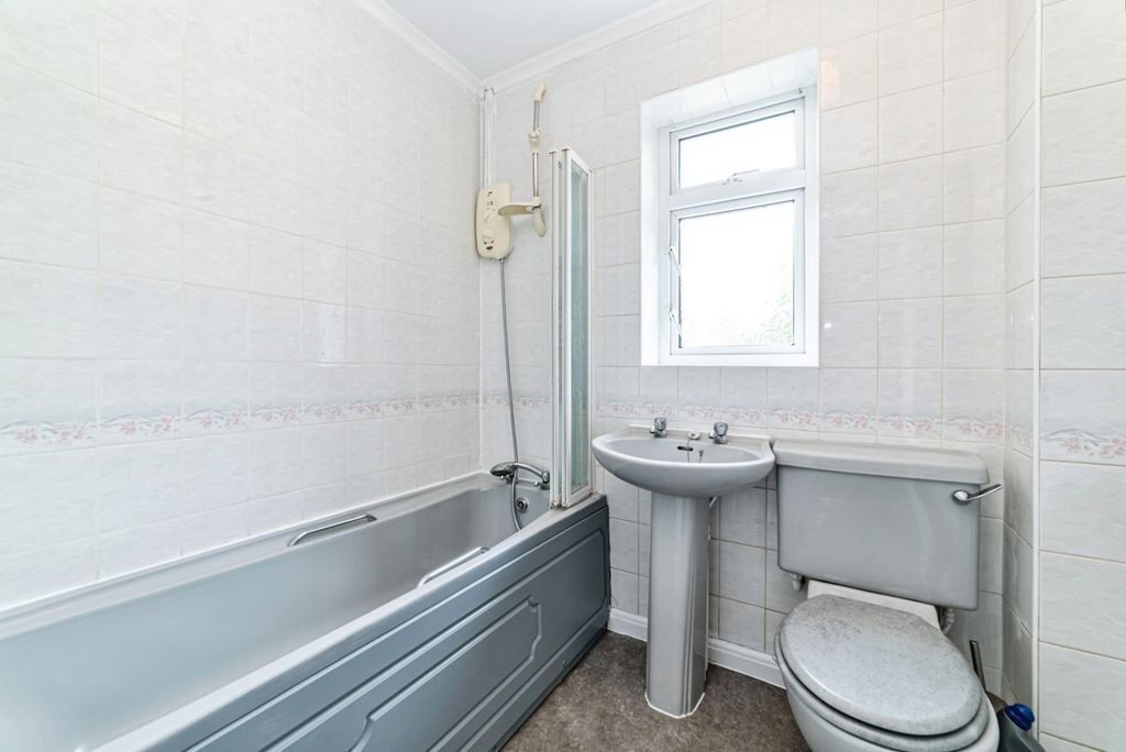 Property photo 3 of 25 Pbox-Img.Jpg