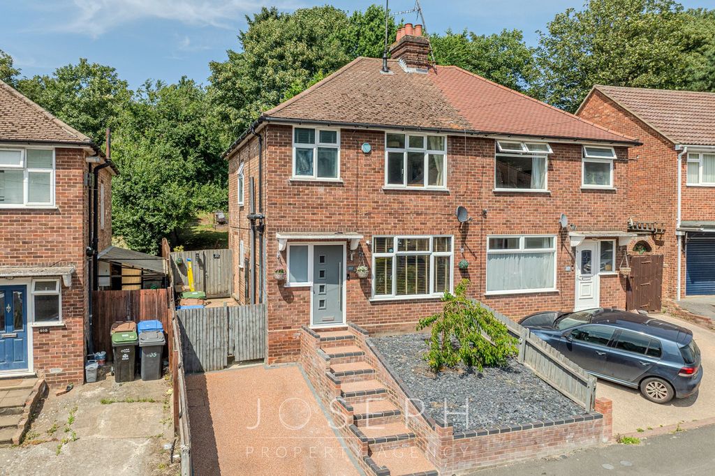 Property photo 1 of 20