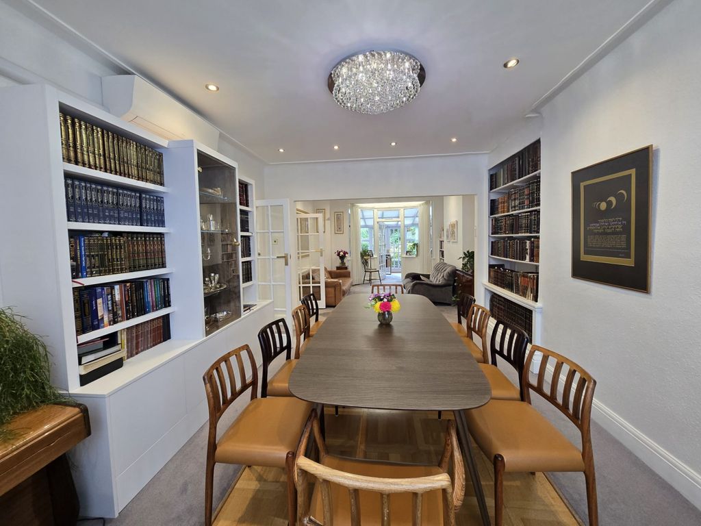 Property photo 3 of 13 Gallery