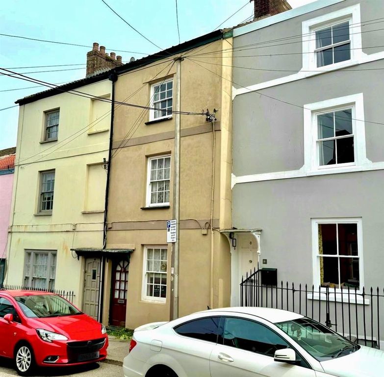 Property photo 1 of 21