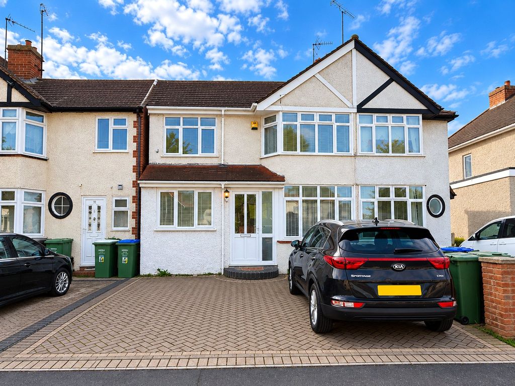 Property photo 1 of 17 Front