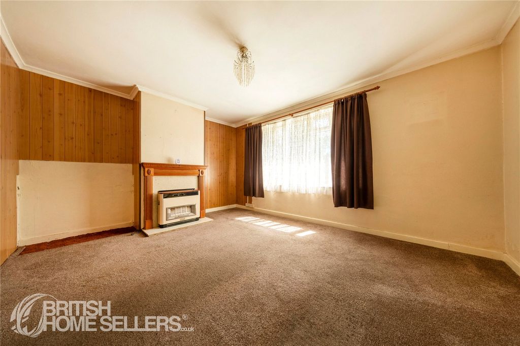 Property photo 2 of 15 Picture No. 04