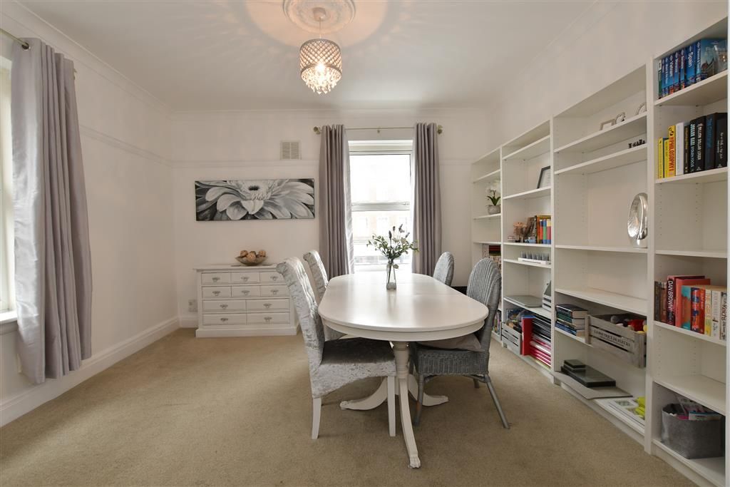 Property photo 1 of 18 Dining Room