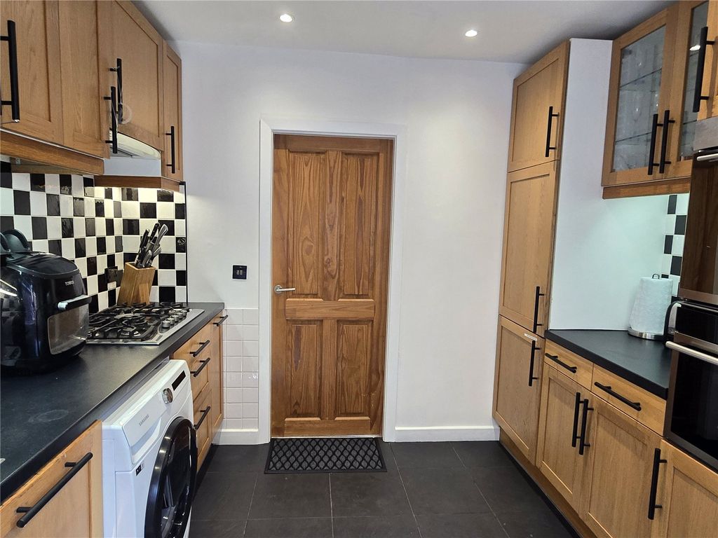 Property photo 3 of 15 Kitchen