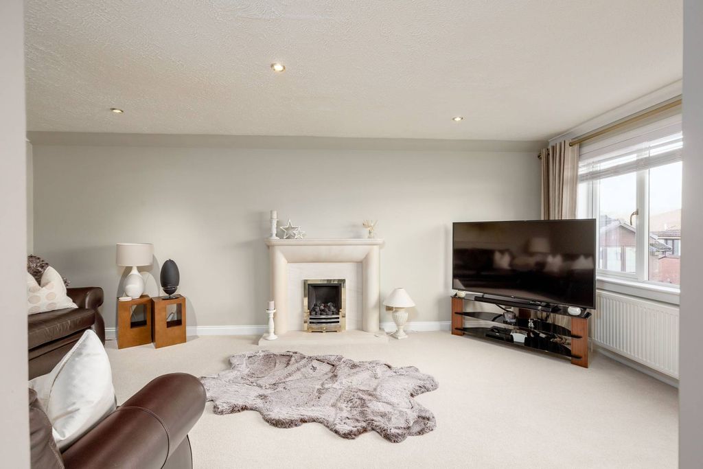 Property photo 3 of 30 Property Image 3