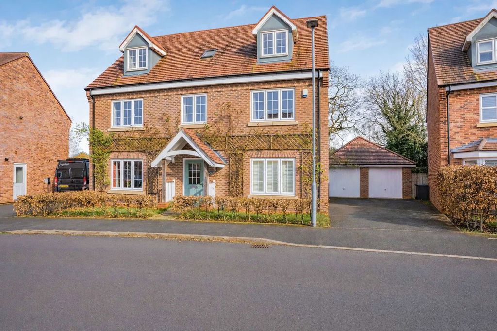 Property photo 1 of 38