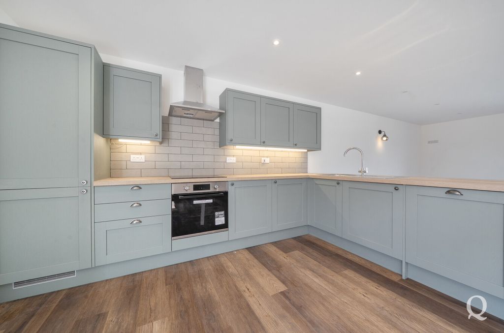 Property photo 2 of 29 52c26A5F-F8B7-422...