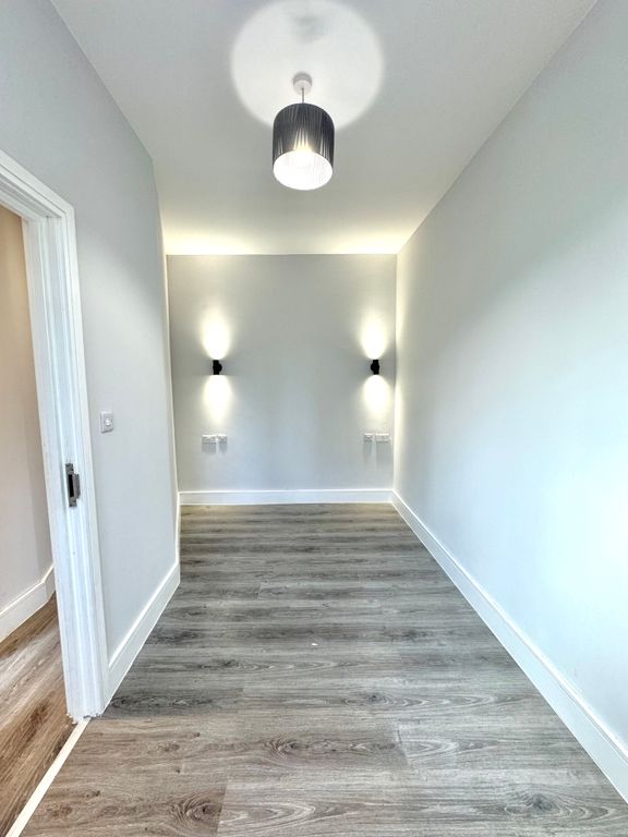 Property photo 3 of 26