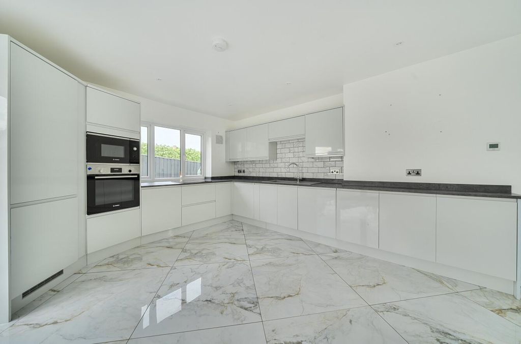 Property photo 3 of 15 1454551 (9).Jpg